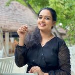 Divya Padmini Instagram -