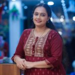 Divya Padmini Instagram - 🤎🤎 Thank you @purplepines_kattappana ❤️ . . . Location: @first_steps_ktpna make up: @purplepines_kattappana 📸 : @vipinkattappana #liketotakepics #selflove #kattappana #hometown #photography #divyavishwanath