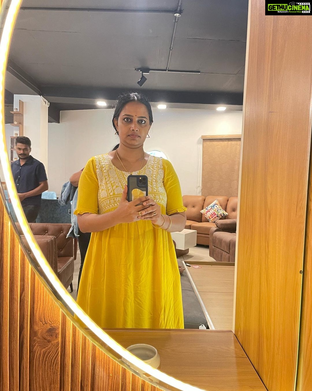 Divya Padmini Instagram - Mirrorfie⭐️⭐️