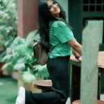 Divya Uruduga Instagram – Alexa play HEERIYE💕

💛🖤

📸: @pkstudiophotography 

#divyauruduga #divyau #du #D #uruduga #DU  #DUvians  #thirthahalli #d #shivamoga #kpdu  #arviya #arviyans #arya #preetiirali #live #love #laugh  #peace #positivity #🧿