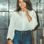 Divya Uruduga Instagram - Habba gammatha??!! You know what? When I was a kid I use to call Ganesha as ‘GAMPATHI’ what did you call him?? Happy Ganesha Chaturthi you guys♥️🥳✨ may the lord Vinayaka fulfil all your dreams and wishes 🥳💃 ‘GanapathiBappa Morya’🥳 💛🖤 📸: @pkstudiophotography #divyauruduga #divyau #du #D #uruduga #DU #DUvians #thirthahalli #d #shivamoga #kpdu #arviya #arviyans #arya #preetiirali #live #love #laugh #peace #positivity #🧿