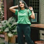 Divya Uruduga Instagram - Your clothes doesn’t have to shine when your smile can!✨ 💛🖤 📸: @pkstudiophotography 😎 #divyauruduga #divyau #du #D #uruduga #DU #DUvians #thirthahalli #d #shivamoga #kpdu #arviya #arviyans #arya #preetiirali #live #love #laugh #peace #positivity #🧿