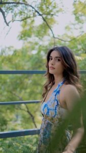 Divyansha Kaushik Instagram - 🌻