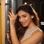 Donal Bisht Instagram - Happy Dussehra .. May you win from the evil & spread positivity around!! 🌸❤️ . . . . . . . . . . . . . . . . . . . . . . @vishwasgonsalves @foramsanghavi18 @stylebyforam @bulani_diya @anishashettyofficial @_thebeautifulsecret_ @farah_mehdi_ @glitz_n_blush . . . . . . . . #girl #wonderland #diva #hot #explore #donalbisht #elegence #instagood #instamood #goodvibes #happy #location #pictureoftheday #best #beautiful #dress #love #pink #instagram #instamood #instalike #blessed #actor #stairs #lifestyle #beauty #glam #beautiful #looks #photoshoot #morning