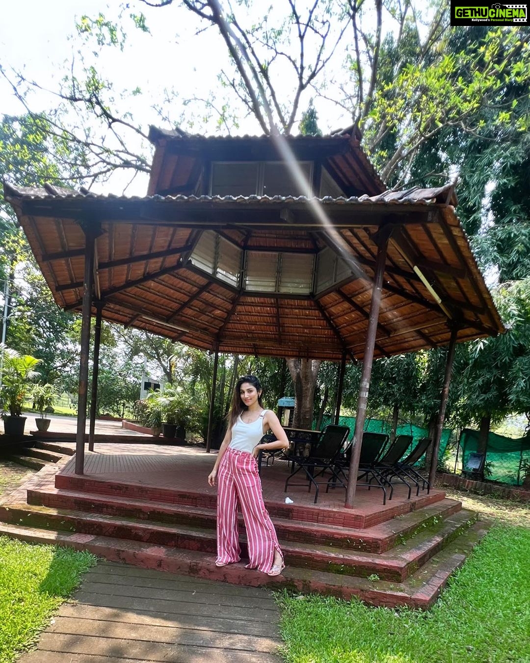 Donal Bisht Instagram - Another family Vacay 🥰 now near #mumbai #karjat @urivergatekarjat . . . . . . . . . . . . . . . . . . . . . . . . . . . #girl #wonderland #diva #hot #explore #donalbisht #elegence #instagood #instamood #goodvibes #happy #location #pictureoftheday #best #beautiful #dress #love #vacay #instagram #instamood #instalike #blessed #actor #lifestyle #beauty #glam #beautiful #looks #maldives #morning Karjat