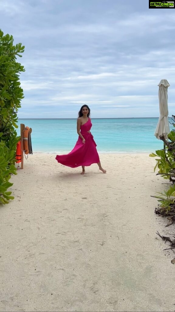 Donal Bisht Instagram - You & I 💖 . . . . . . . . . . . . . . . . . . . . . . . . . . . #girl #wonderland #diva #hot #explore #donalbisht #elegence #instagood #instamood #goodvibes #happy #location #pictureoftheday #best #beautiful #dress #love #vacay #instagram #instamood #instalike #blessed #actor #lifestyle #beauty #glam #beautiful #looks #maldives #morning