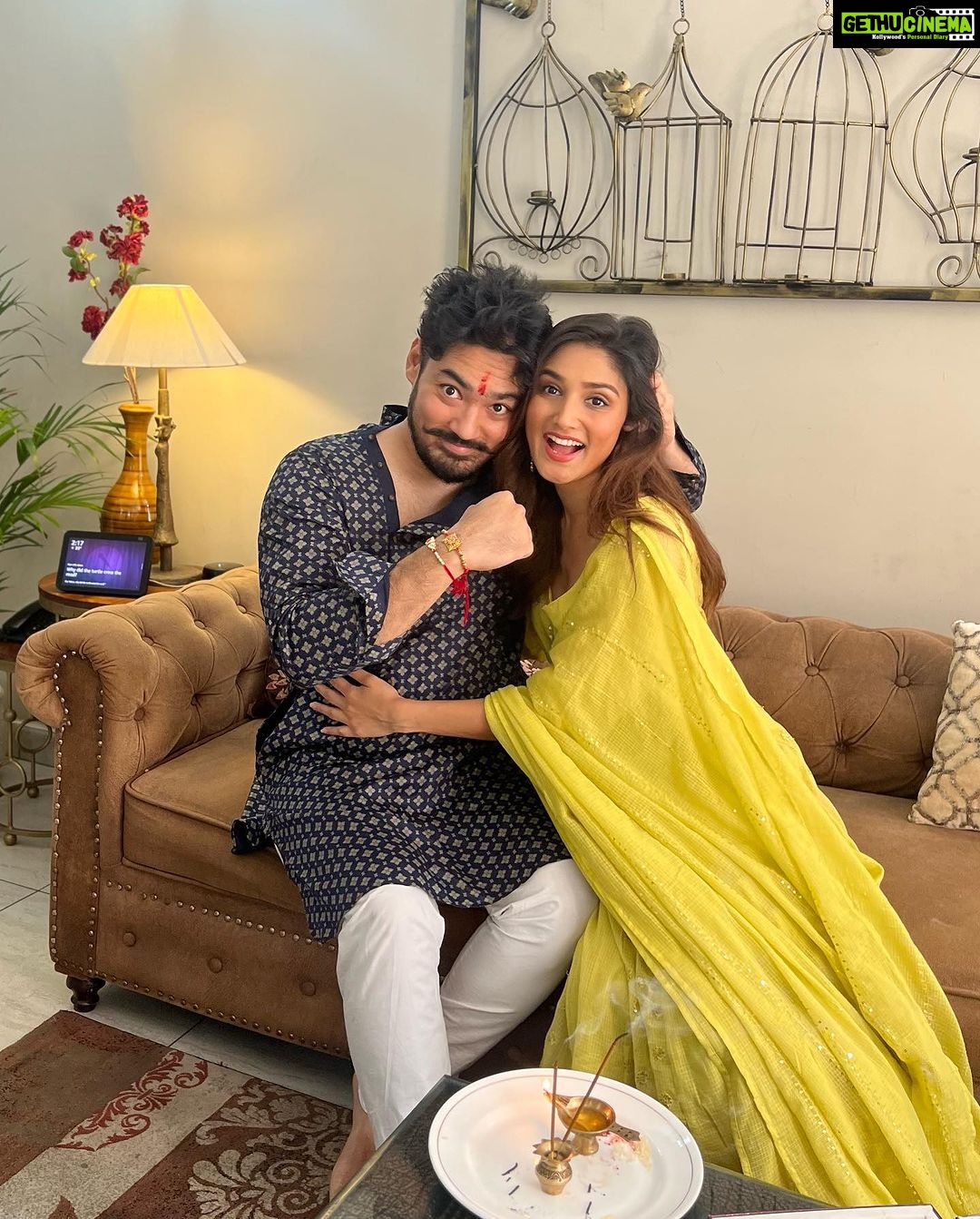 Donal Bisht Instagram - Happy Rakshabandhan to everyone!! 🥰❤️ #brothersisterlove #rakshabandhan