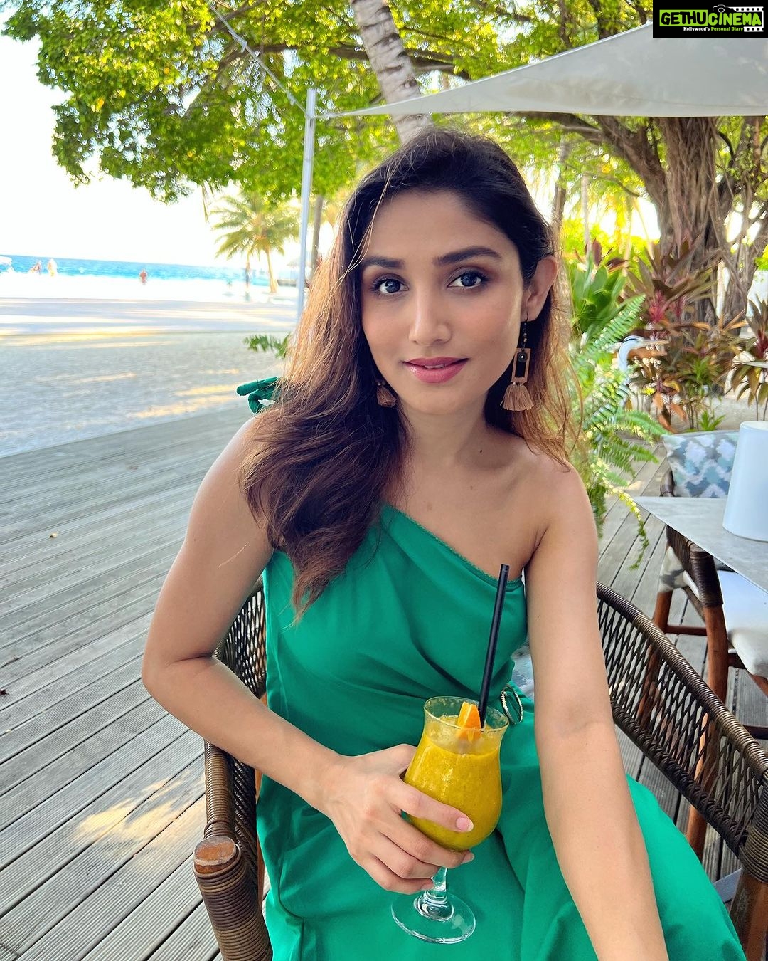 Donal Bisht Instagram - A day in my life on my special day ๐ซถ๐ . . . . . . . . . . . . . . . . . . . . . . . . . . . . . . . . @leisureloomindia . #girl #skyisthelimit #doll #diva #hot #explore #donalbisht #elegence #instagood #instamood #goodvibes #happy #happymood #pictureoftheday #best #beautiful #dress #love #smart #instagram #instamood #instalike #blessed #actor #actorslife #lifestyle #outfit #glam #beautiful #looks Maldives