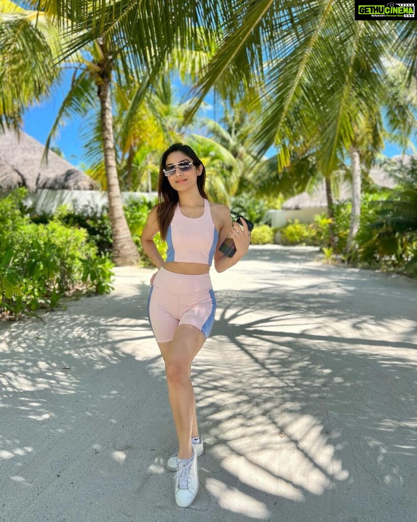 Donal Bisht Instagram - Wherever you go @isopure_india is a must !! 💪💗 #heathyliving #isopure . . . . . . . . . . . . . . . . . . . . . . . . . . . . #girl #wonderland #diva #hot #explore #donalbisht #elegence #instagood #instamood #goodvibes #happy #location #pictureoftheday #best #love #vacay #instagram #instamood #instalike #blessed #actor #lifestyle #protein #health #beautiful #looks #maldives #morning