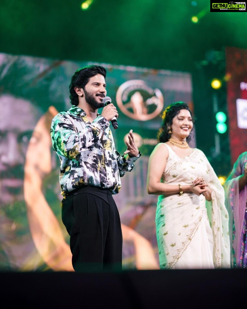 Dulquer Salmaan Instagram - The best homecoming we could ever ask for !! Thank you Kochi for the immense love, participation and encouragement ! Our cinema is viewed and loved across the world and our goal with “King Of Kotha” is to reach the maximum audiences as widely as we can at the same time !! So so grateful for all this love even before the release of KOK. Styled by @harmann_kaur_2.0 Style team @anokha_ann @poojakaranam Outfit @zafirandshadab Make up @av_ratheeshcinema Hairstylist @saurabhbhatkar Photographer @sbk_shuhaib