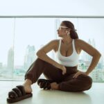 Elena Roxana Maria Fernandes Instagram - Start your week in style! . . . Photographer: @monamunshi Outfit: @adanola Shoes: @staud.clothing Sunglasses: @akila.la @goodsagency . . #week #style #shine #glam #love #ootd #outfitinspiration #outfitoftheday #shoot #shootdiaries #travel #traveldiaries #fashion #style #bodypositive