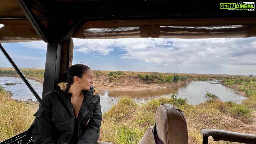Elena Roxana Maria Fernandes Instagram - Thank you for all the birthday messages. I spent my birthday Happy. That’s all that matters ❤️ camping in the Masai Mara is a surreal experience and I can’t wait to share all the content with you. Thank you @atua_enkopafrica for hosting me. Breakfast, lunch and dinner amongst the wild it’s what dreams are made off. #masaimara #masaimaranationalpark #ngenchemaracamp #kenya