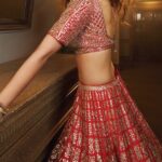 Elnaaz Norouzi Instagram - I N T R O D U C I N G 💥 Wedding Wows by Elnaaz Norouzi First Look Magazine OCT-DEC 2023 powered by Pernia’s Pop-Up Shop @perniaspopupshop A couture saga of heritage craftsmanship & contemporary aesthetics that exude the essence of Indian festivities. Embark on a bridal couture journey with Wedding Wows by Elnaaz Norouzi, a curation of bridal and wedding wear showcasing a medley of innovation and traditions. Photographer: @madetart Creative Director and Stylist: @nupurmehta18 Videographer: @ratnakarphotography Assistant Stylists: @eshita_stylist and @tapaswini_dalai_ Makeup Artist: @unaid_ansari Hair Stylist: @iamhematolani assisted by @pooja_dhakaan1; @daksh_hairguru Production: @studiolittledumpling Team Pernia’s Pop-Up Shop: @priyamajmudar & @revatipalshetkar