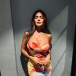 Esha Gupta Instagram - 🍯