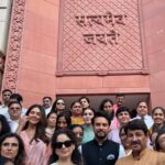 Esha Gupta Instagram - नया संसद, नई सोच, नया दौर, नया भारत! Honoured to be a part of this historic day today at the Parliament House, to witness the first session held in the new parliament. Thank you @narendramodi ji for focusing towards women upliftment. #womenreservationbill Parliament Of India, संसद भवन
