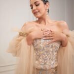 Esha Kansara Instagram - Drama….but style it with a smile 🤍🫶 Styled by @styleitwithniki Photography @chiragpanchal__ Outfit @purvacouture_ Jewellery @fashka HMU by yours truly 🤓 Shot at @scenes.bnb #3ekka #premierenight