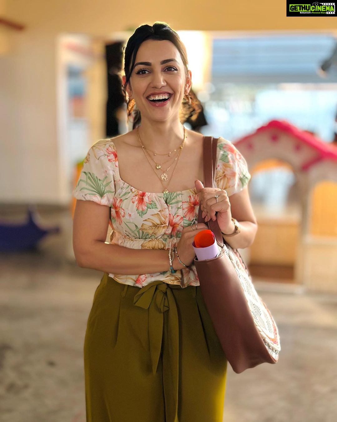 Esha Kansara Instagram - Jhanvi is in cinemas now! 🥳🥳🥳🥳 #3ekka #incinemasnow