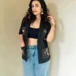 Esha Kansara Instagram - 1 day to go! #3 ekka ❤️🫶 Styled by @styleitwithniki Photography @its_kishan_creation Outfit- @label.sugar Jewellery- @flairthestudio