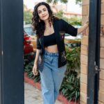 Esha Kansara Instagram - 1 day to go! #3 ekka ❤️🫶 Styled by @styleitwithniki Photography @its_kishan_creation Outfit- @label.sugar Jewellery- @flairthestudio