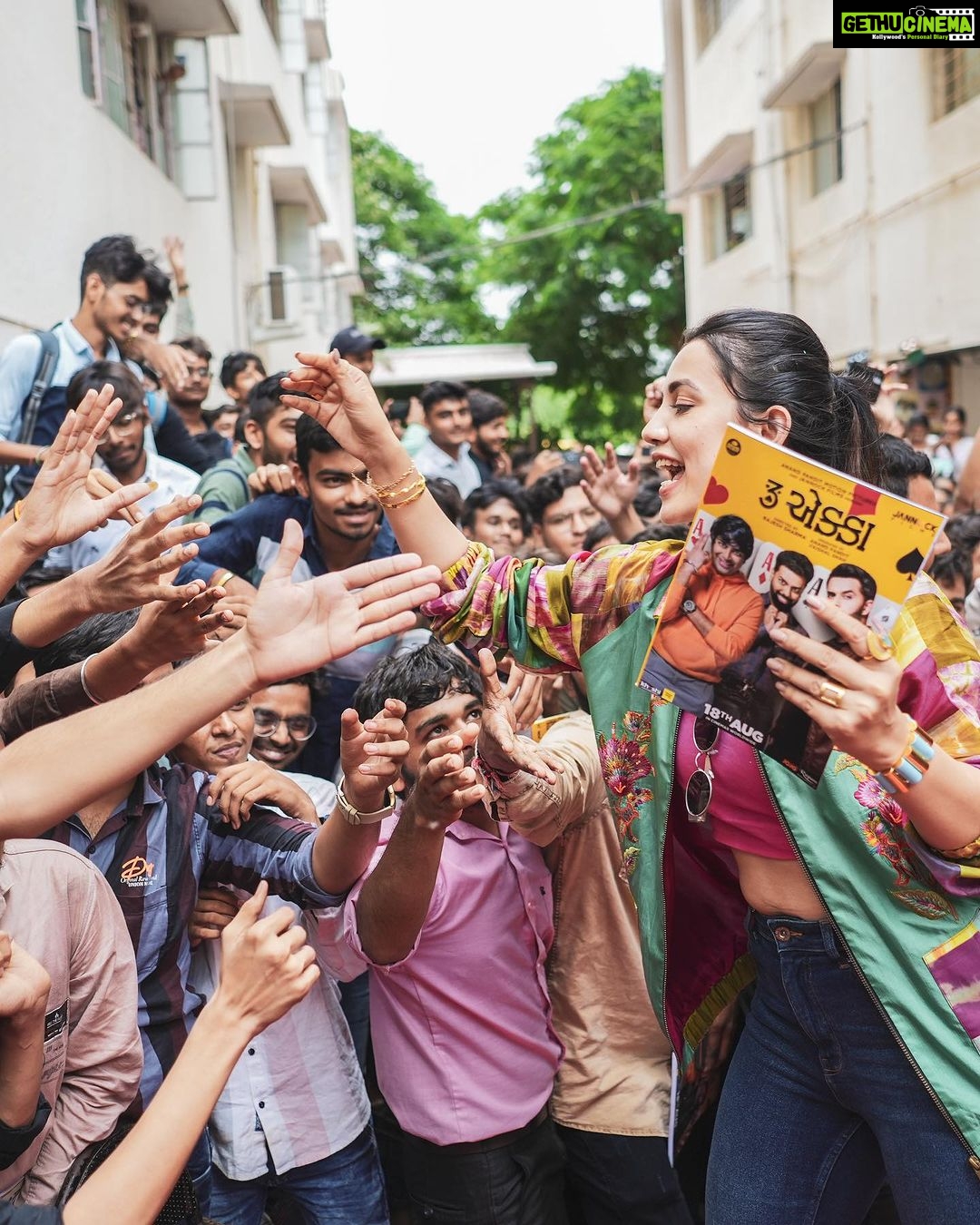 Esha Kansara Instagram - 3 ekka in Rajkot 🔥Holding onto our excitement till the 25th august❤️❤️❤️!!! 7 days to goooooooo😍😍😍😍