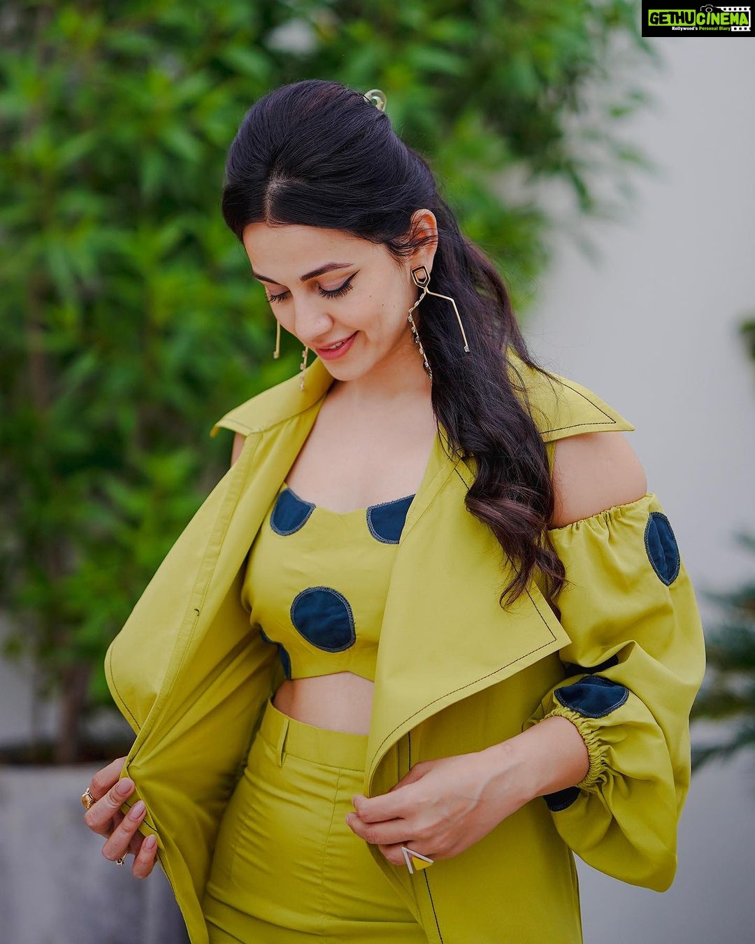 Esha Kansara Instagram - 🍀🍀🍀 Styled by - @styleitwithniki Photography - @i_m_lucky_sing__ Green coord set- @flairthestudio Jewellery-@kenayosha