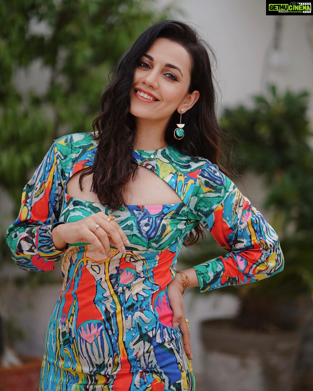 Esha Kansara Instagram - How much Color is too much Color? 🤷♀️🥳🤓 Styled by- @styleitwithniki Dress- @digvijaysingh_artwear Bracelet and ring- @kenayosha Photography- @i_m_lucky_sing__