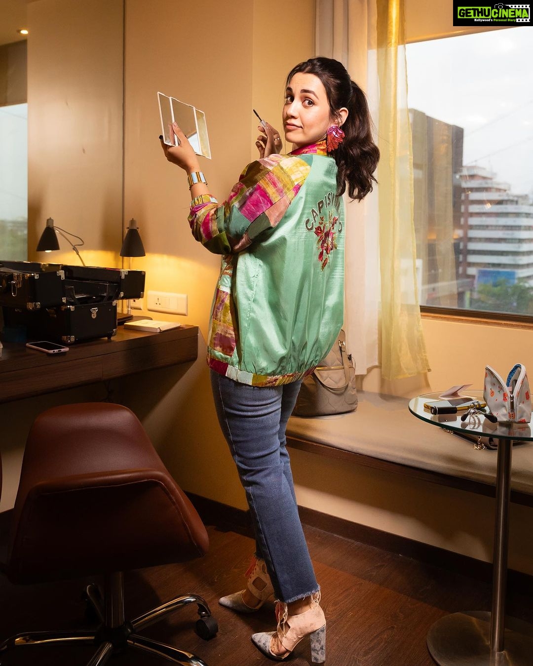 Esha Kansara Instagram - 3 ekka promotion’s hotel room stories! 🥳🥹 @styleitwithniki 🫶 Photography @devanshdigitalphotography Jacket- @capisvirleo Earings- @bitch_plz_accessories Ring and bracelet- @equiivalence