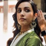 Esha Kansara Instagram - BTS throwback from one of the most impromptu shoots for Aurus Ahmedabad with @shubhi_gakhar @_hair.by.freya_ @theglitterboxbyshreyapatel 💛💛💛