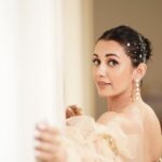Esha Kansara Instagram - ✨💫 Styled by @styleitwithniki Shoot : @chiragpanchal__ @harsh._173 Assistant : @poojan____19 Edit : @_hirav_panchal Outfit @purvacouture_ Jewellery @fashka Studio @scenes.bnb
