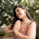 Esha Kansara Instagram - Shukriya aap sabko!🌸😘🙏🫶❤️🥳 For all the love for Jhanvi & me in 3 ekka!🥹🌟 3 ekka running successfully in cinemas near you! Styled by @styleitwithniki Photography @chiragpanchal__ Outfit- @capisvirleo Jewellery- @aditi_bhatt