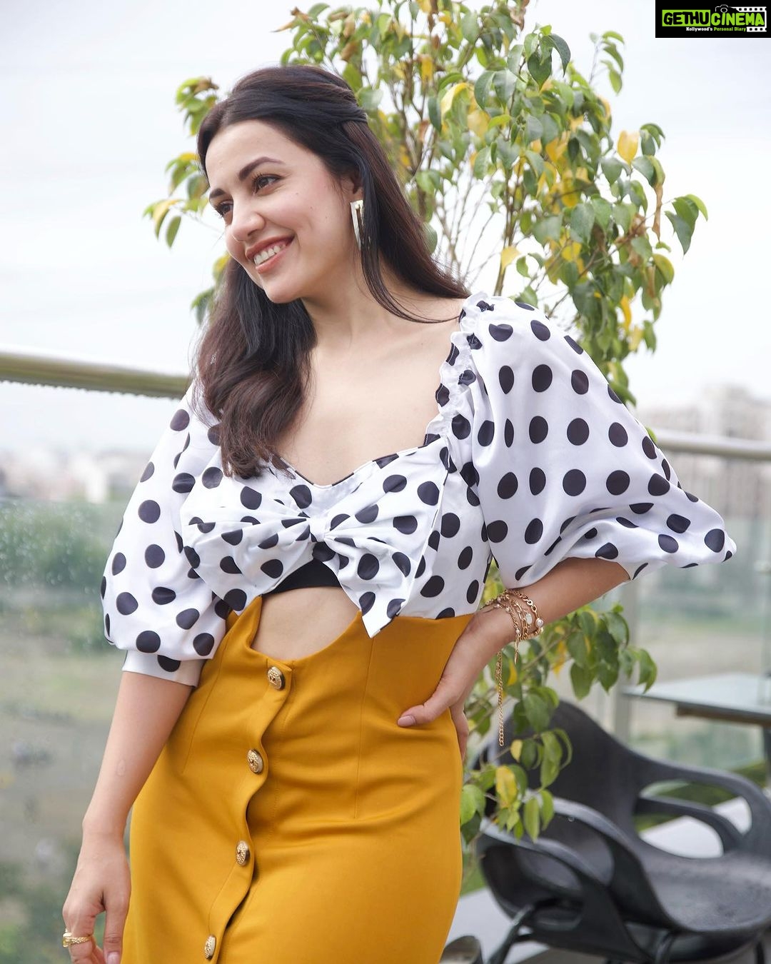 Esha Kansara Instagram - Me looking at all of you who booked their tickets in advance! ❤️🫶3 days to go for 3 ekkaaaa #25thaugust 🥰🥰🥰 . Styled by @styleitwithniki Dress- @meeamifashion Earings- @one_nought_one_one Photography- @devanshdigitalphotography
