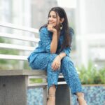 Esha Kansara Instagram - If mondays are blue, then what are wednesdays? 🤣😝 Ps- 3 ekka promotion pictures are never gonna get over 😂❤️🌸😃 . Styled by @styleitwithniki Outfit- @label.sugar Jewellery- @flairthestudio Photography @britz_photography_