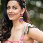 Esha Kansara Instagram - Shukriya aap sabko!🌸😘🙏🫶❤️🥳 For all the love for Jhanvi & me in 3 ekka!🥹🌟 3 ekka running successfully in cinemas near you! Styled by @styleitwithniki Photography @chiragpanchal__ Outfit- @capisvirleo Jewellery- @aditi_bhatt