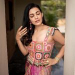 Esha Kansara Instagram - Shukriya aap sabko!🌸😘🙏🫶❤️🥳 For all the love for Jhanvi & me in 3 ekka!🥹🌟 3 ekka running successfully in cinemas near you! Styled by @styleitwithniki Photography @chiragpanchal__ Outfit- @capisvirleo Jewellery- @aditi_bhatt
