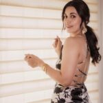 Esha Kansara Instagram - Thank you for an overwhelming first weekend 🥰❤️🤍🤟 #3ekka in cinemas now Photography @chiragpanchal__ Styling @styleitwithniki Outfit- @ritis.apparel Jewellery- @zanzibar.living