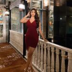 Eshanya Maheshwari Instagram - Looking Wine 🍷 Sipping Fine 😉✨ 📍- @sofitelmumbaibkc #Esshanya #EsshanyaMaheshwari #Ootd #Staycation #SofitelMumbaiBkc #Jyran Sofitel Mumbai BKC