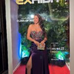 Eshanya Maheshwari Instagram - What’s My Hashtag…..? 👇🏻 #LifestlyeInfluenerOfTheYear 💜 Thank you @exhibitmagazine For This Recognition And Encouragement. Truly Grateful And What An Amazing Night ✨ Totally #TheViralNightOdTheYear 🤩😅 Outfit- @maheshwariswathi 💜 Shot by - @shubz.photo #ExhibitMagazine #InfluencEX23 #Lifestlyeinfluencer #Esshanya JW Marriott Goa