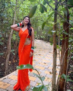 Eshanya Maheshwari Instagram - Happy Independence Day 🇮🇳
 "A nation's culture resides in the hearts 
and in the soul of its people."

Styled by @maheshwariswathi 
📍- @jpinfra 

#happyindependenceday #independenceday #15thaugust #esshanya #india #celebration