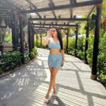 Eshanya Maheshwari Instagram - live in the sunshine, swim in the blue, And drink the wild air 💙 📍- @sofiteldubaipalm #Dubai #SofitelDubaiThePalm #Travel #Esshanya