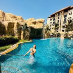 Eshanya Maheshwari Instagram – live in the sunshine, swim in the blue, 
And drink the wild air 💙

📍- @sofiteldubaipalm 

#Dubai #SofitelDubaiThePalm #Travel #Esshanya