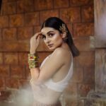 Esther Anil Instagram - 🪷🪷🪷🪷 _________________________ Styling : @amritha_lakshmi___ @styledby_al_ Photography : @merin__georg Make up and hair: @sreegeshvasan_makeupartist Costume : @thehouseofkemp Accesories : @goodwillcollectionskerala Earcuff : @beadsart_hairvine Location : @kondai_lip_resort Special thanks : @book_vacations