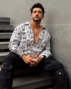 Fahmaan Khan Instagram - The choices you make need to be solely yours. When they come good, you're proud, and when they don't, you have no one to blame. Hence, you learn and move on.

PS: self-pity coz you made a wrong choice in itself is a wrong choice. Learn and grow.
 

Thought of the day, I guess. 

Photographer - @navindhyaniphoto
Styled by @instylewithaditi
Pants @exotix.in
Location - @radissonblumumbaiairport
Artist Reputation Management - @oceanmediapr