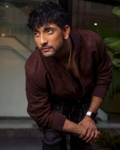 Fahmaan Khan Instagram - It's been a while since I've done any photoshoots. This one was exciting and so much fun. I was a little nervous before it started, but then the team got lost in it somewhere. 

This is the first look. Lot more to come. 😃

Clicked by @navindhyaniphoto 
Styled by @instylewithaditi 
Artist reputation management @oceanmediapr 
Hair by @modern_hair_style__ 
@makeup @avadhesh_prajapati
Location @radissonblumumbaiairport