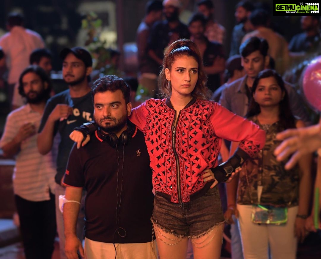 Fatima Sana Shaikh Instagram - #bts #dhakdhak @dudeja_sahaab thank you for having my back always. You have the journey of shooting for this film easy and so fulfilling. Love you to bits. ♥️♥️♥️🤗 Releasing 13th October in the theatres.