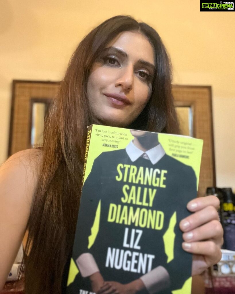 Fatima Sana Shaikh Instagram - Strange sally diamond is one of the best crime thriller that I have read in recent times. I went into this blind. So, I had no idea what I was getting into. From the first page itself I was hooked. The characters are complex and so well written. At times I wished if I could follow all the characters at the same time. It’ dark, unpredictable and pacy. Such a well written thriller. It’s scary that this book is so close to reality and that some people have gone through this. Highly recommend reading this one. But it definitely needs a trigger warning. If you are sensitive to violence, abuse, etc. This may not be for you.