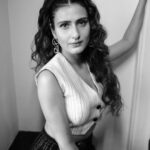 Fatima Sana Shaikh Instagram - Black and white be the vibe Styled by @its_mariyamm Wearing @arokaofficial Earrings @minerali_store Photography @ravii_dixit Hair @makeupbyaditee