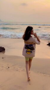 Fenil Umrigar Instagram - 🌊