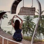 Fenil Umrigar Instagram - Blissful serenity at @obrigadobycraftels 🌴🌊 #peace #sunsets #goa #obrigadobycraftels #magical #caboderama #southgoa
