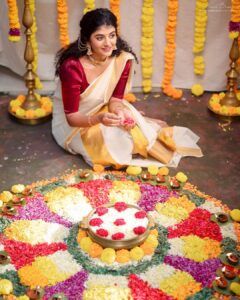 Gabriella Charlton Instagram - Onam Ashamsakal 🌾🌼 This one is special because mundu courtesy goes to my Ammama ❤️ Makeup @jiyamakeupartistry Hairdo @keerthana_makeup_and_hair Photography @haran_official_ Flowers in @redbridal_flowers Blouse @sdduniqueboutique_97 Jewel @chennai_jazz Location @jiya_studios