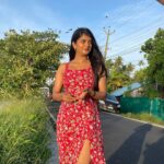 Gabriella Charlton Instagram - Nothing much, just kumbalangi :’) Kumbalangi